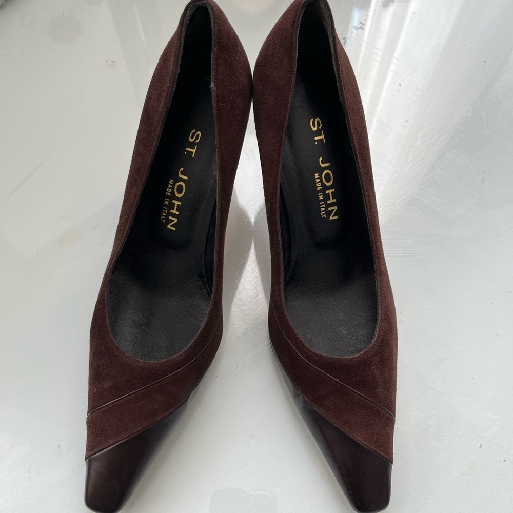 St. John Vintage Dark Brown Suede Heels
